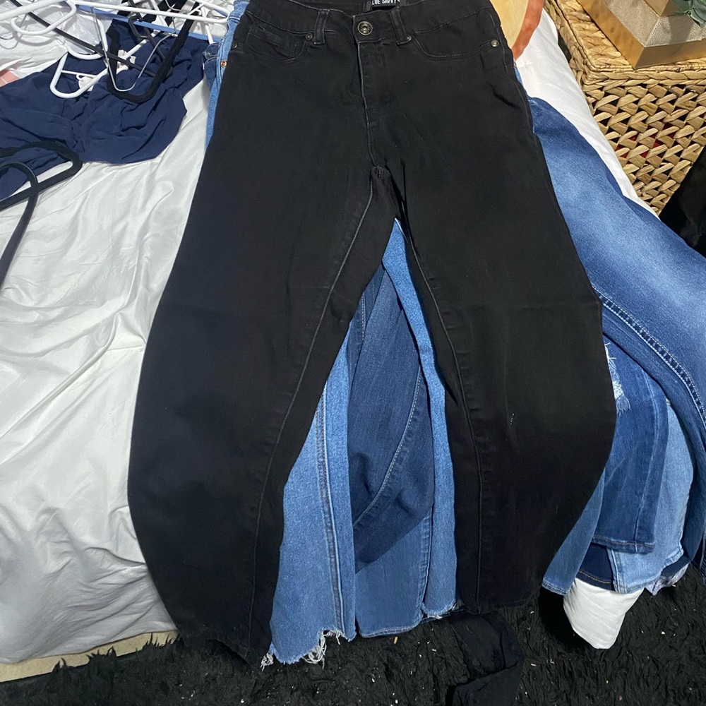 selling my black blue savvy jeans
